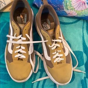 Vans Men's Yellow and White Sneakers